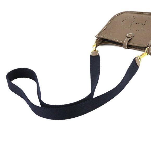 HERMES Everlyne Amazon TPM Shoulder Bag Taurillon Clemence Etoupe U 90279982 - Picture 7 of 12